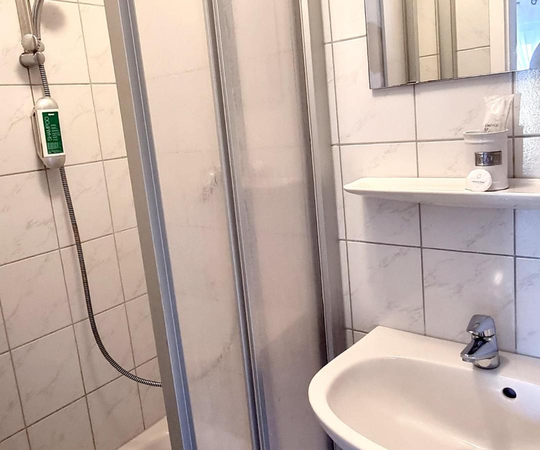 Altes Fahrhaus Hotel Hamburg Ngoại thất bức ảnh